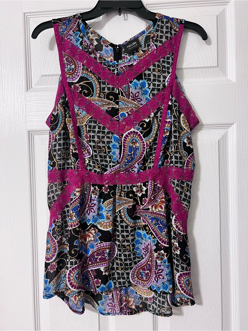 Nicole Miller Black Baroque Paisley Top with Fuchsia Lace Trim and Blue Accent - Picture 1 of 4